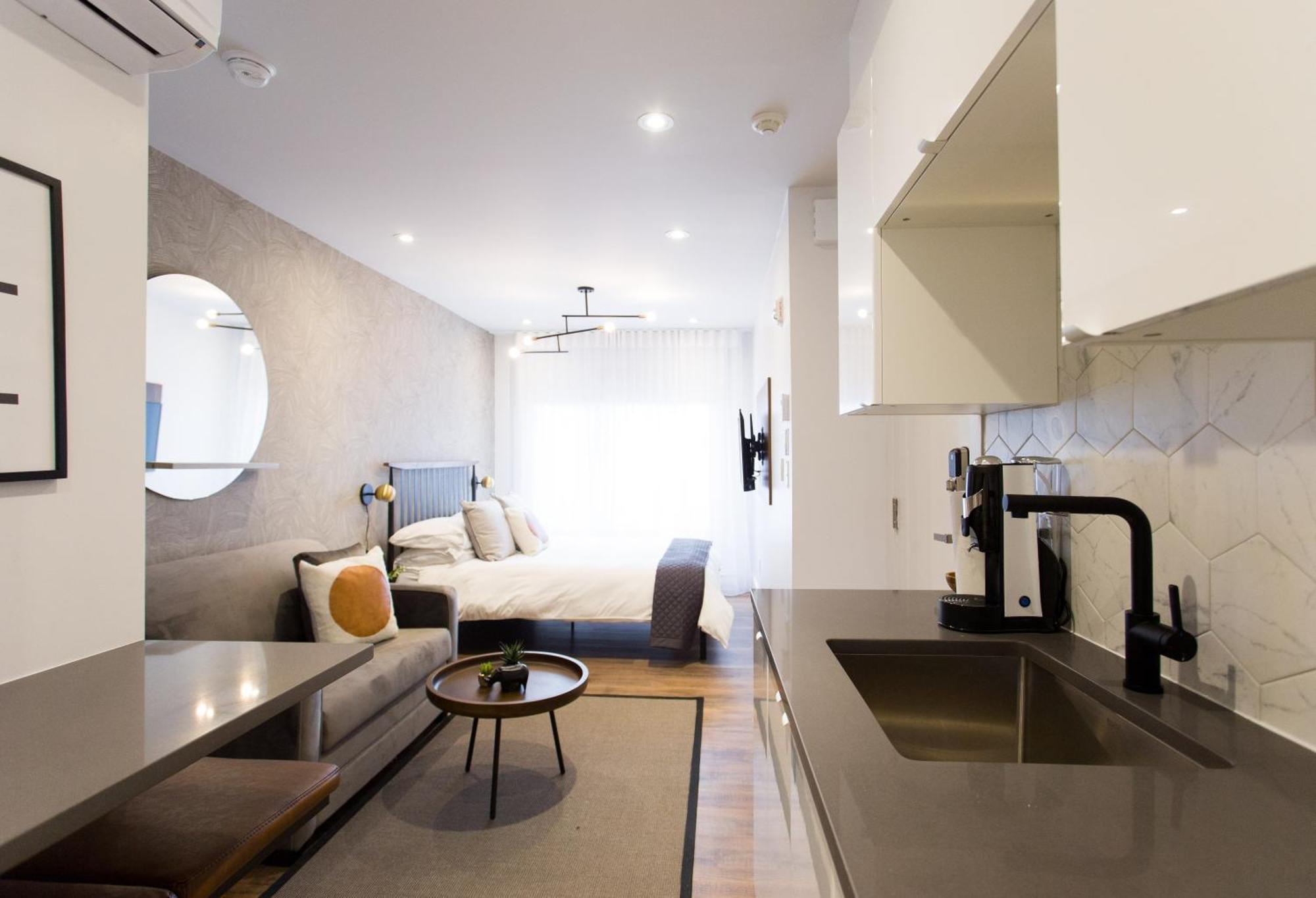 Scandinavian Studio With Full Kitchen And Bath By Den Stays Montréal Rom bilde